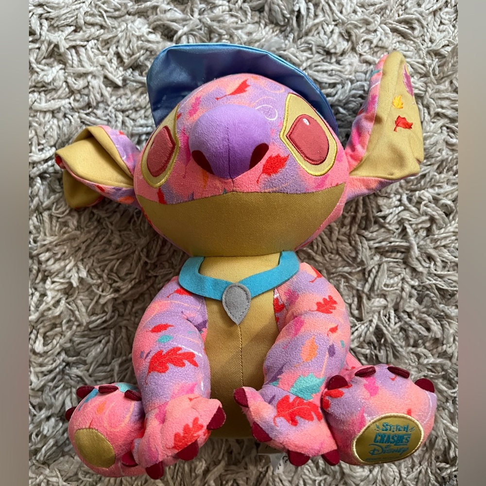 Stitch Crashes Disney X Pocahontas Plush Limited Release 14” Colors of the Wind